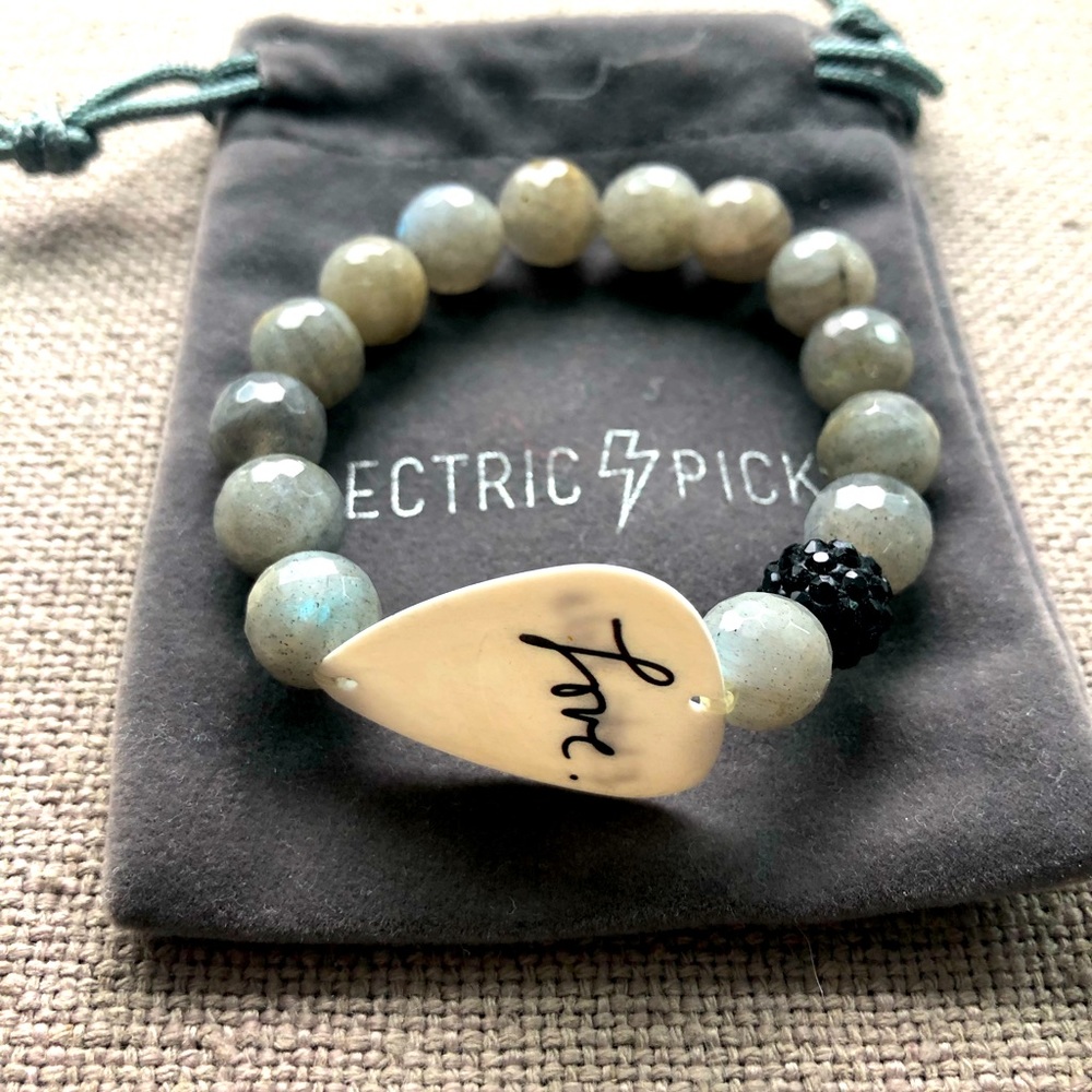 Electric ⚡️ Picks faceted labradorite love pick 🤍bracelet
